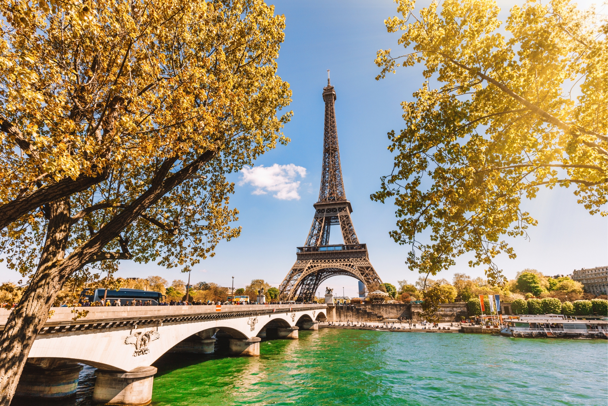 Eiffel Tower and Siene River thumbnail